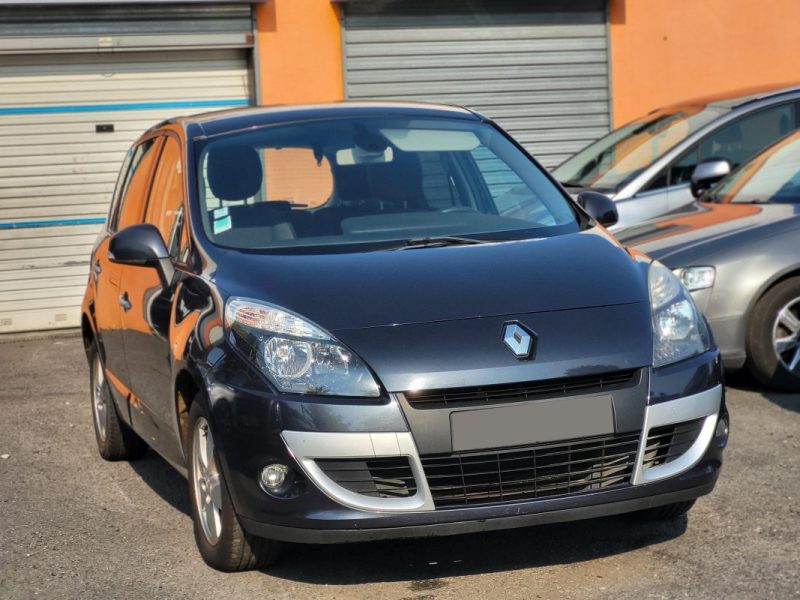 RENAULT SCENIC III 2011