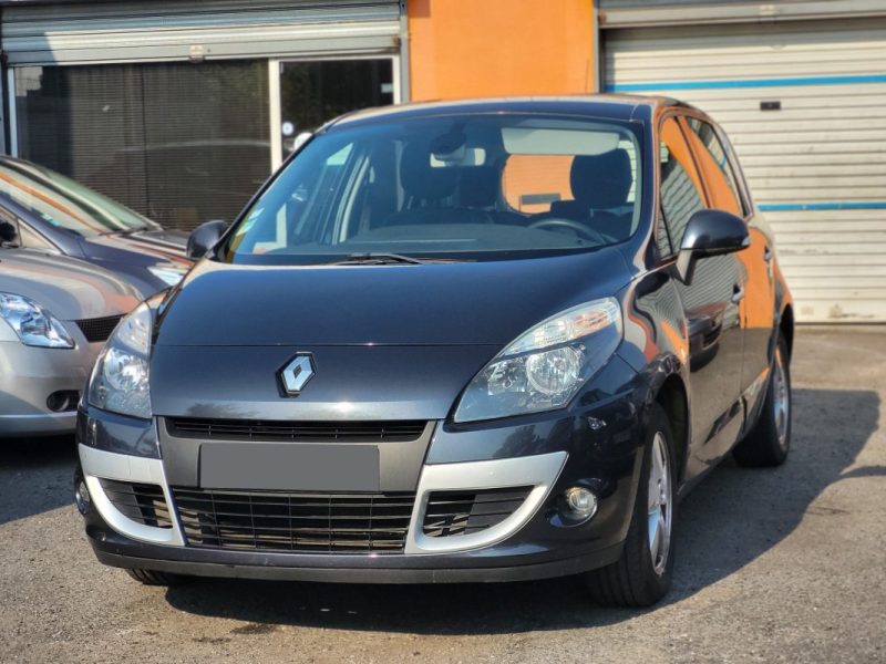 RENAULT SCENIC III 2011