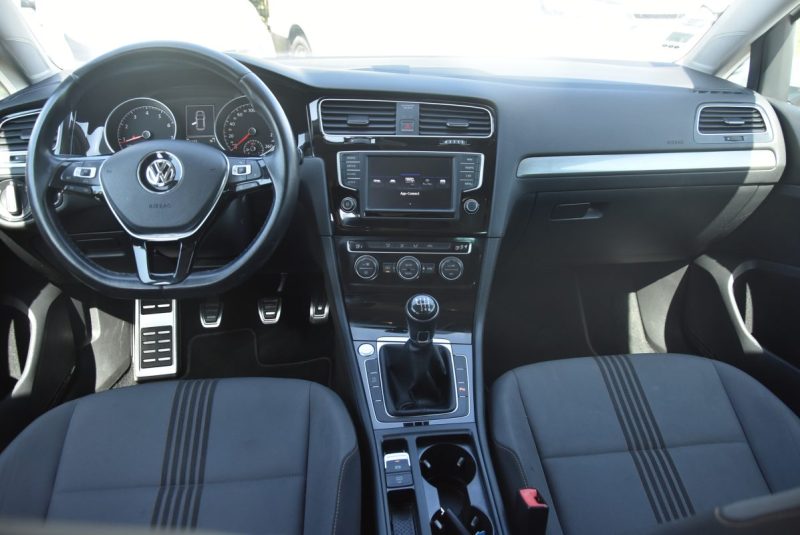 VOLKSWAGEN GOLF 2017