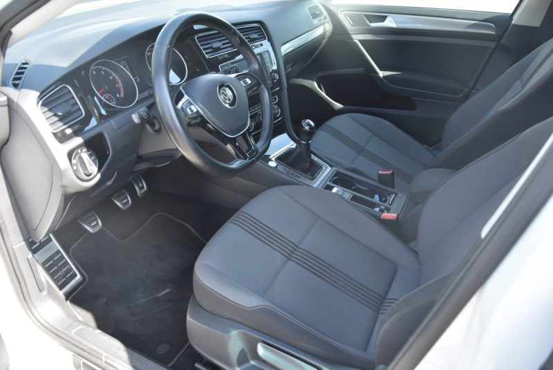 VOLKSWAGEN GOLF 2017