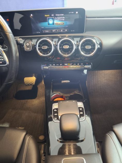 MERCEDES CLASSE A 180 D 116 Cv 7G-DCT , PROGRESSIVE LINE , ENTRETIEN OK 