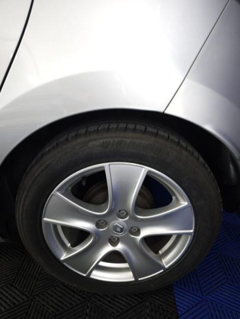 RENAULT CLIO IV 1,2 16 V 75 CV , LIMITED , FAIBLE KILOMETRAGE , GPS