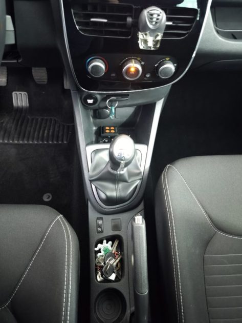 RENAULT CLIO IV 1,2 16 V 75 CV , LIMITED , FAIBLE KILOMETRAGE , GPS