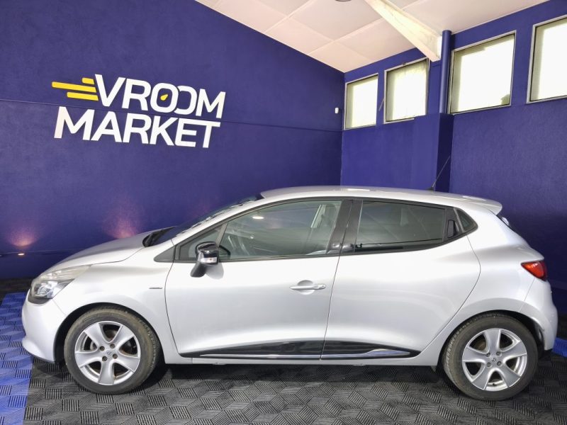 RENAULT CLIO IV 1,2 16 V 75 CV , LIMITED , FAIBLE KILOMETRAGE , GPS