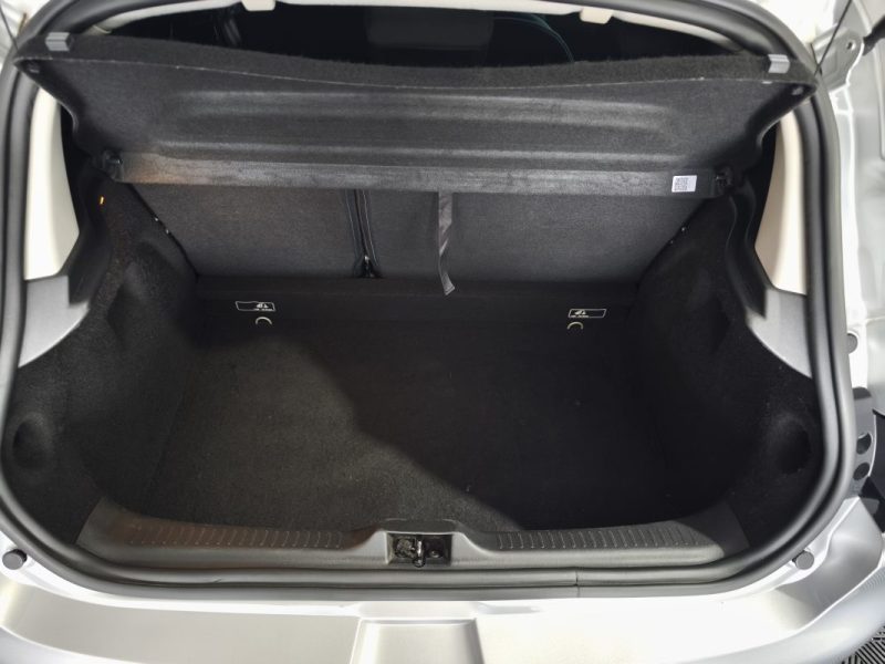 RENAULT CLIO IV 1,2 16 V 75 CV , LIMITED , FAIBLE KILOMETRAGE , GPS