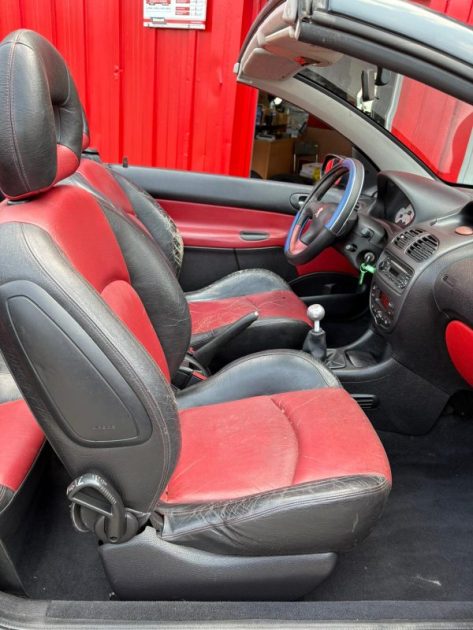 PEUGEOT 206 2001