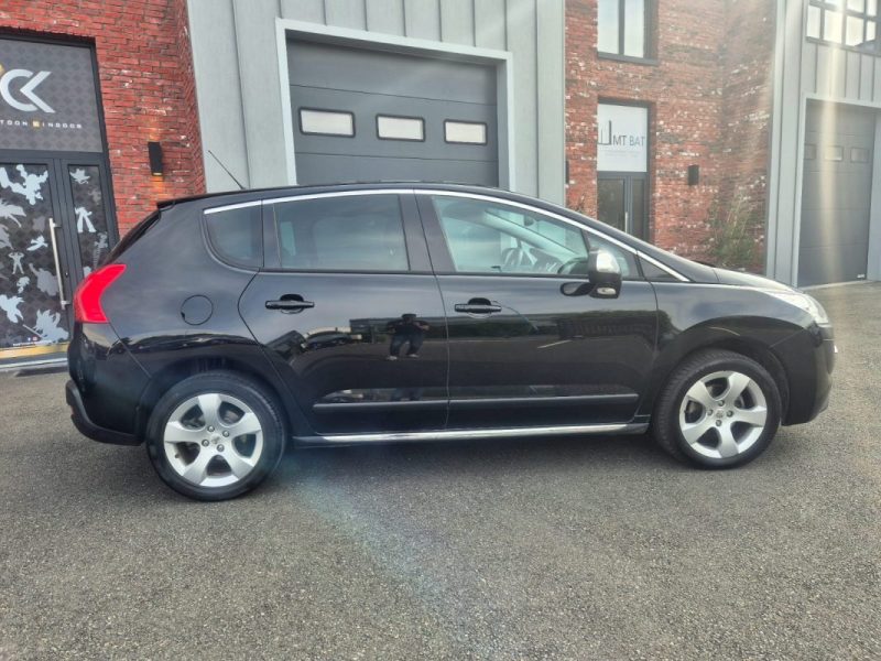 PEUGEOT 3008 2011