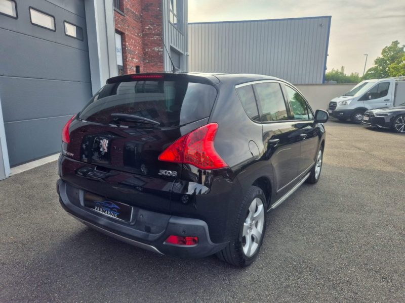 PEUGEOT 3008 2011