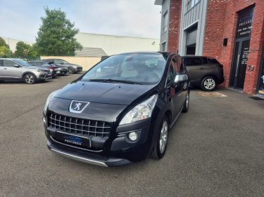 PEUGEOT 3008 2011
