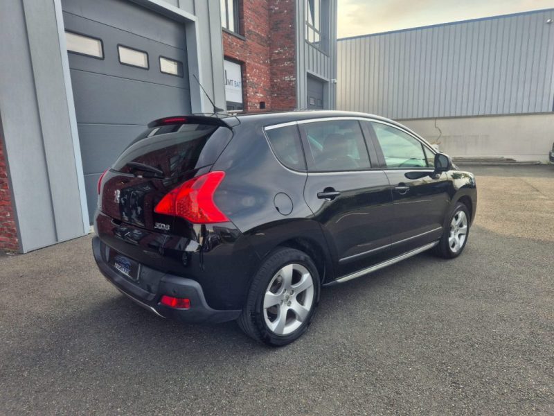 PEUGEOT 3008 2011