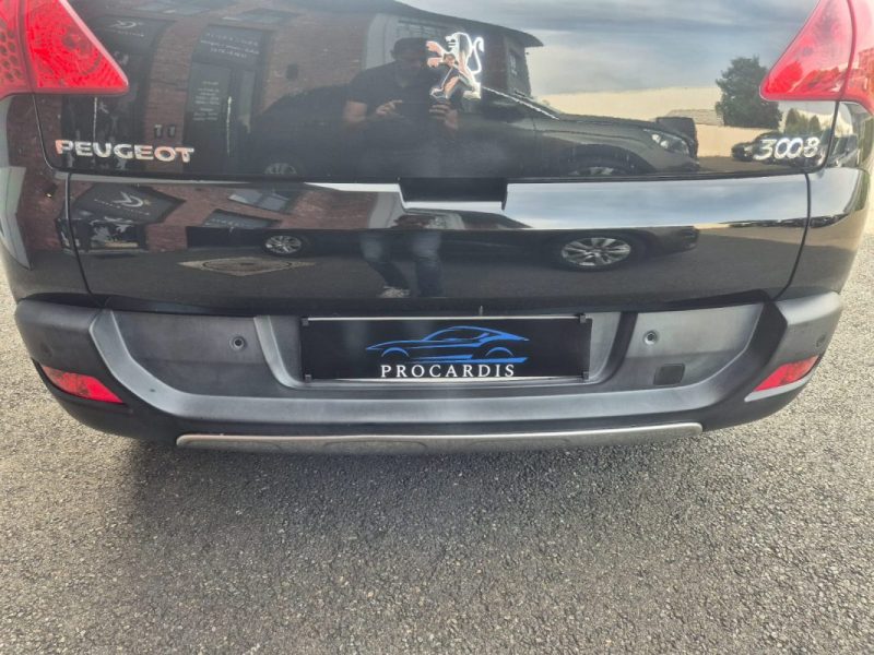 PEUGEOT 3008 2011