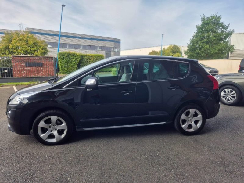 PEUGEOT 3008 2011