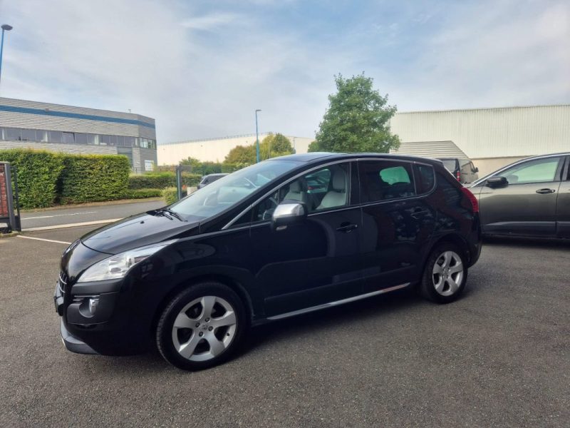 PEUGEOT 3008 2011
