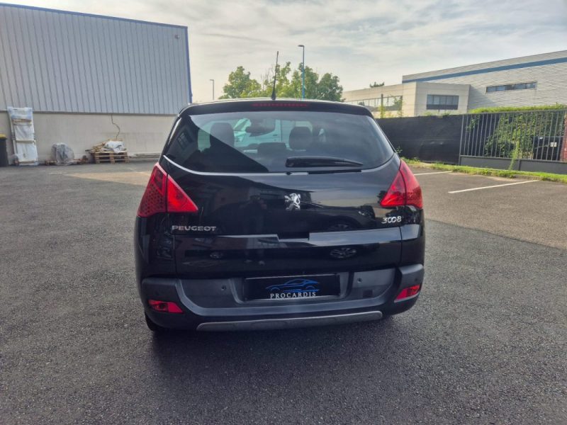 PEUGEOT 3008 2011