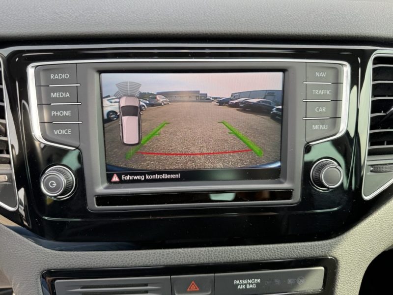 VOLKSWAGEN Golf Sportsvan  2017