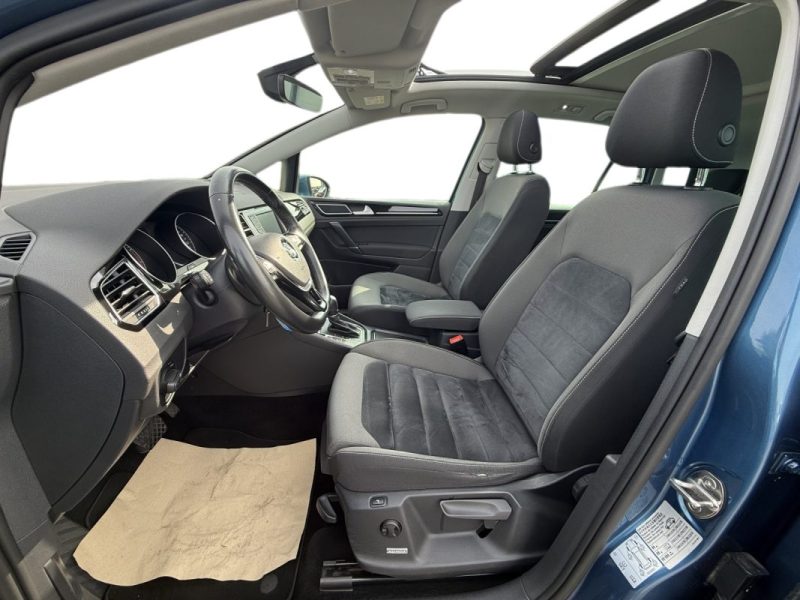 VOLKSWAGEN Golf Sportsvan  2017