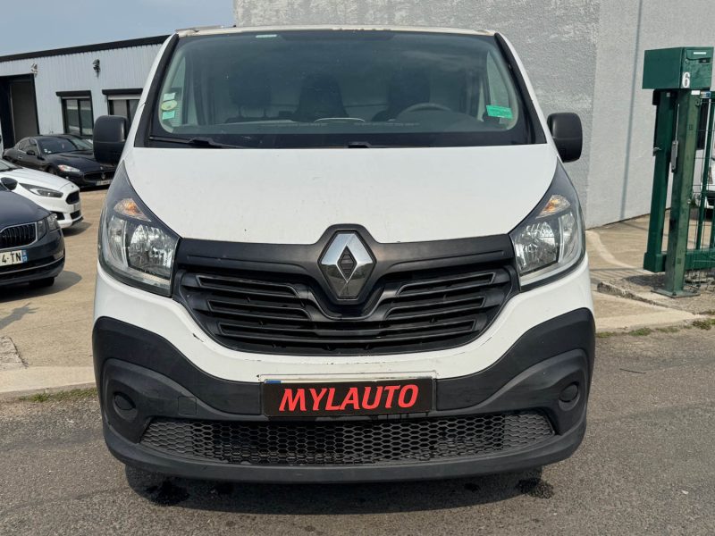 RENAULT TRAFIC 2016