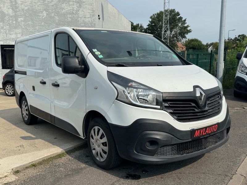 RENAULT TRAFIC 2016