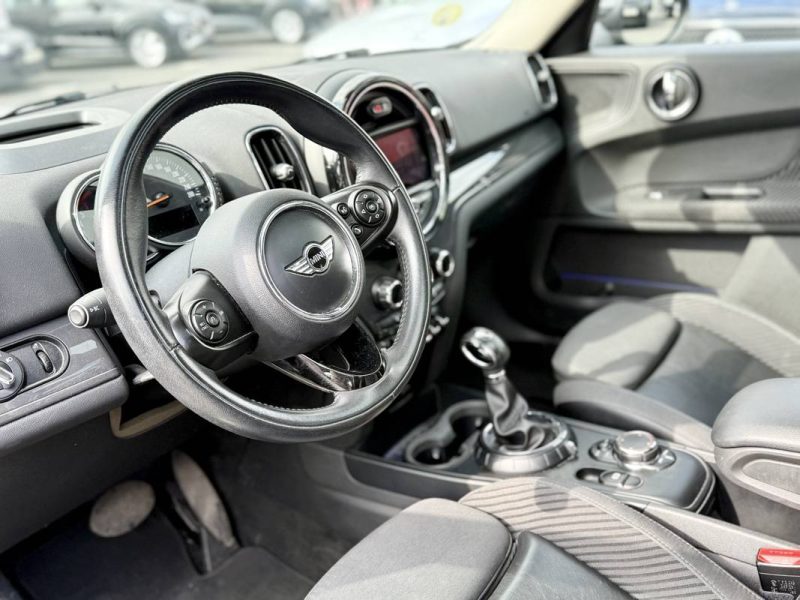MINI COUNTRYMAN Cooper D 150ch BVA