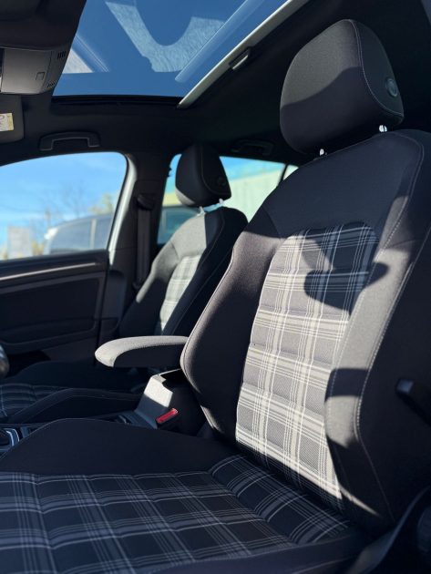 VOLKSWAGEN GOLF VII GTD 184 DSG7