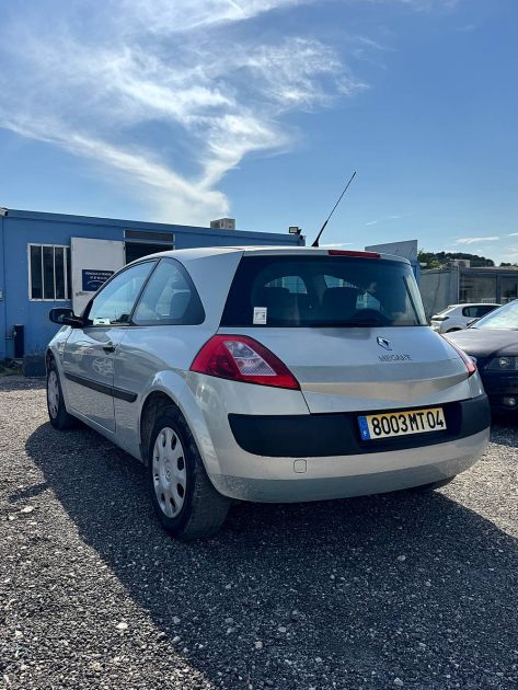 RENAULT MEGANE 1.6i 16V