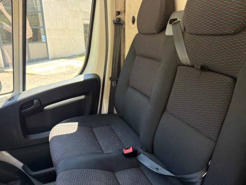 Peugeot boxer L2H2 Hdi 120 cv Boite Vitesse Neuve Tva Récupérable Première Main 2020