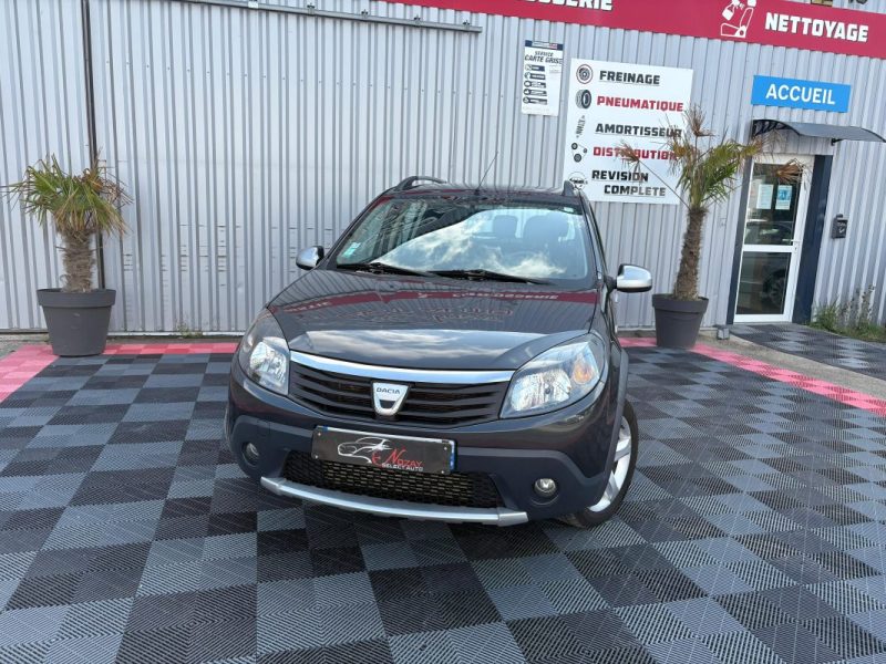 DACIA SANDERO 2010