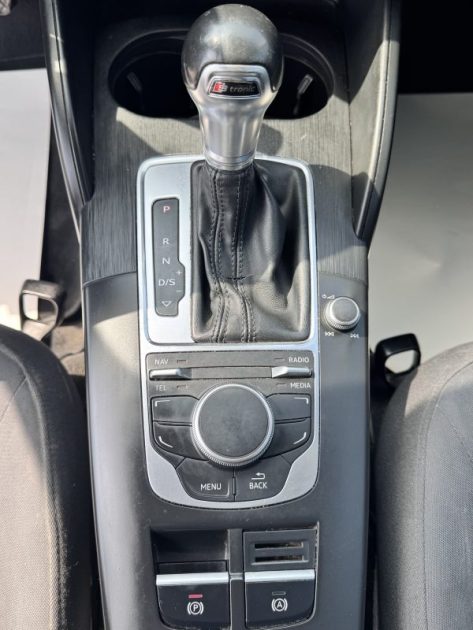 AUDI A3 SPORTBACK 1.6 TDI 110CH FAP ATTRACTION S-TRONIC 