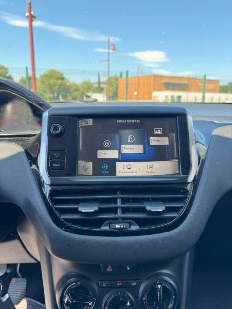 PEUGEOT 208 1.4 VTI 95CV / Moteur à Chaine / Première Main / CT OK 