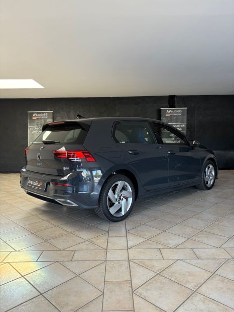 Volkswagen Golf 8 GTE DSG 245CV Hybride Rechargeable / Etat Neuf / Carnet VW / CT OK 
