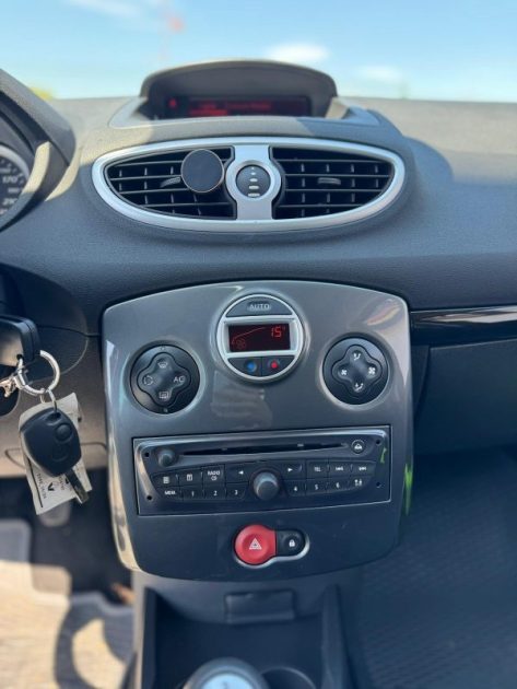 RENAULT  CLIO 3 1.5Dci 90cv Dynamique / Distribution OK / Révisée 