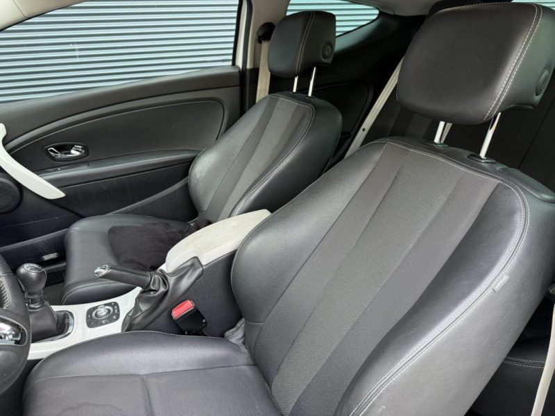 MEGANE 1.6 DCI 130cv MONACO GP