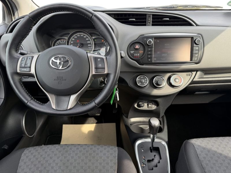 TOYOTA YARIS VVT-i 100ch Boite Auto 1.Main