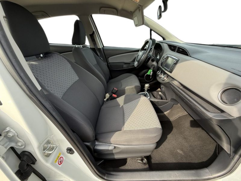 TOYOTA YARIS VVT-i 100ch Boite Auto 1.Main