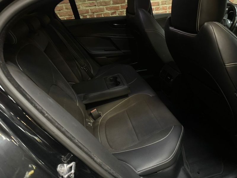 JAGUAR XE 2.0 163CV R-Sport 2016