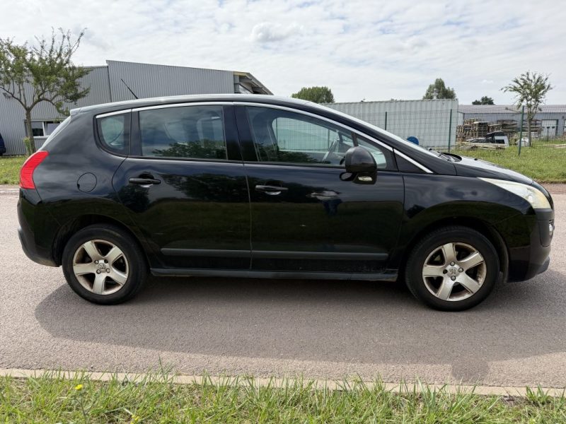 PEUGEOT 3008 2011