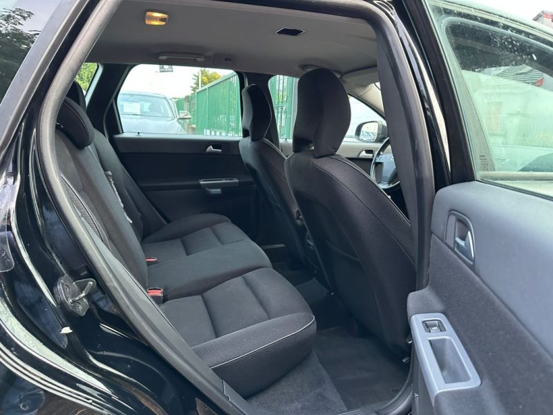 VOLVO V50 D2 KINETIC 1.6d BVM6 115CV 2010