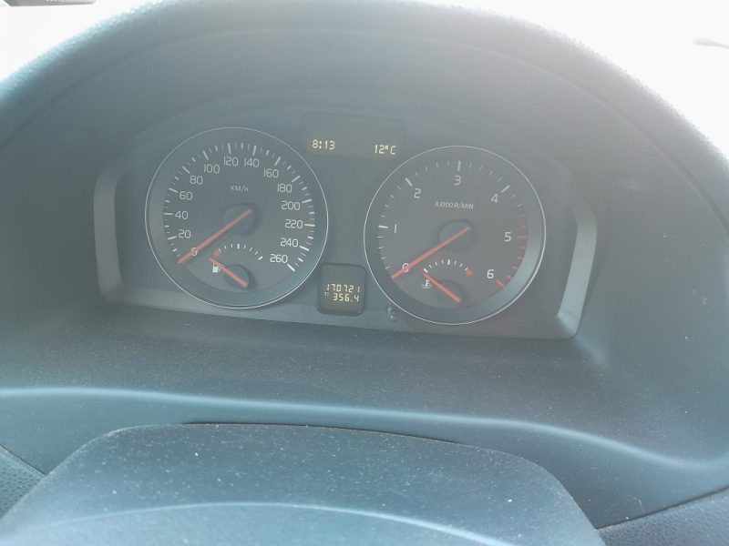 VOLVO V50 D2 KINETIC 1.6d BVM6 115CV 2010