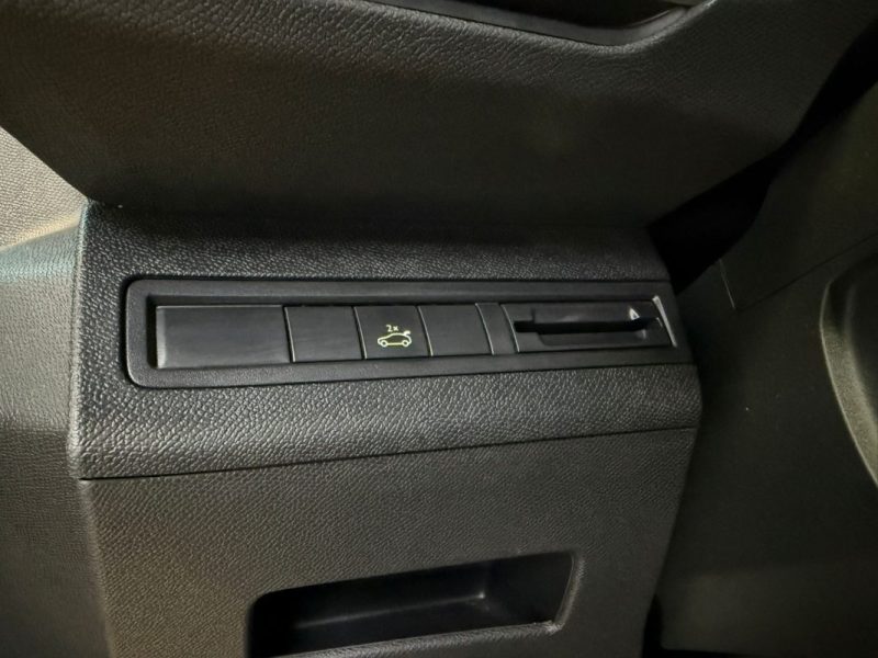 PEUGEOT 3008 2.0 BLUE HDI EAT8 GT 180CV 