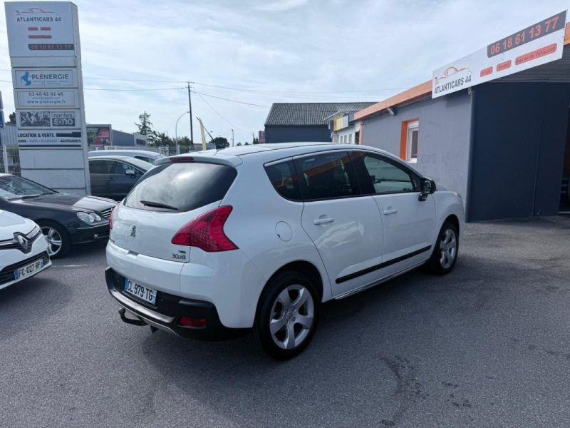 PEUGEOT 3008 2012