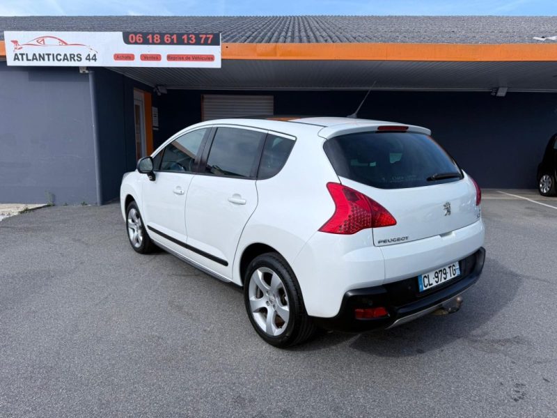 PEUGEOT 3008 2012