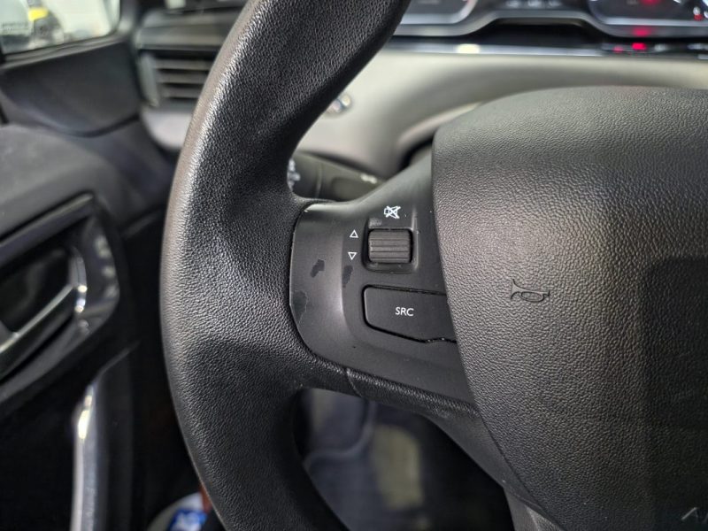 PEUGEOT 208 1.2 PureTech 82ch Active / CARPLAY