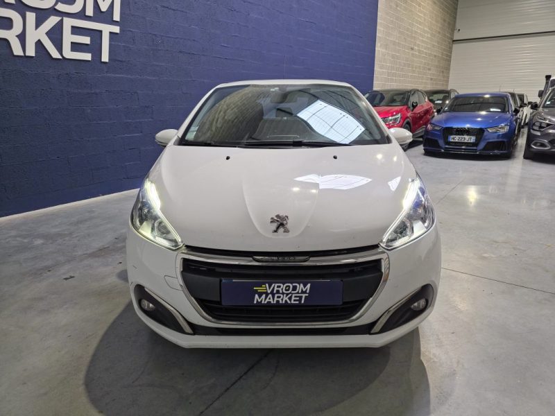 PEUGEOT 208 1.2 PureTech 82ch Active / CARPLAY