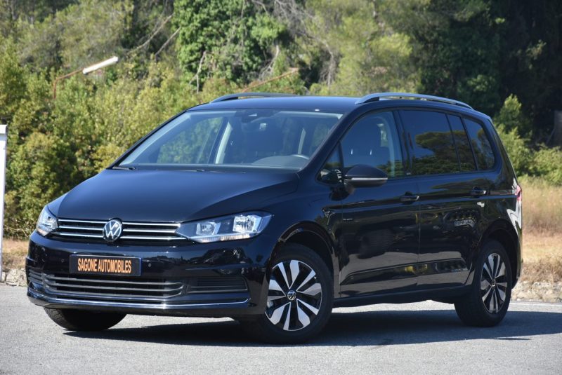 VOLKSWAGEN TOURAN 2024