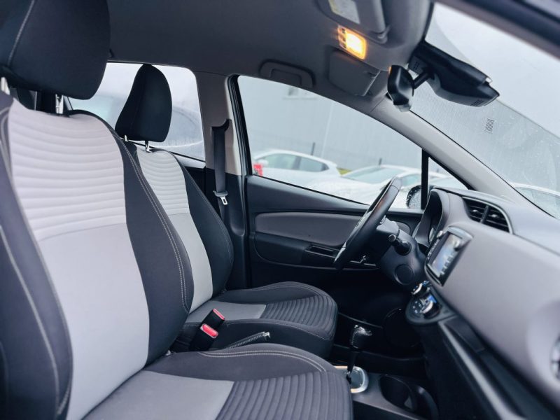 TOYOTA YARIS III 1.5 HYBRID BUSINESS 100H