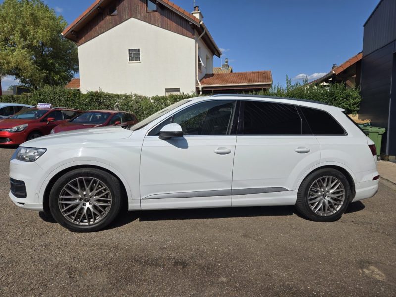 AUDI Q7 2015