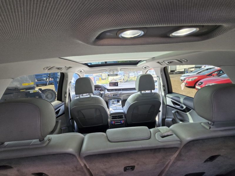 AUDI Q7 2015