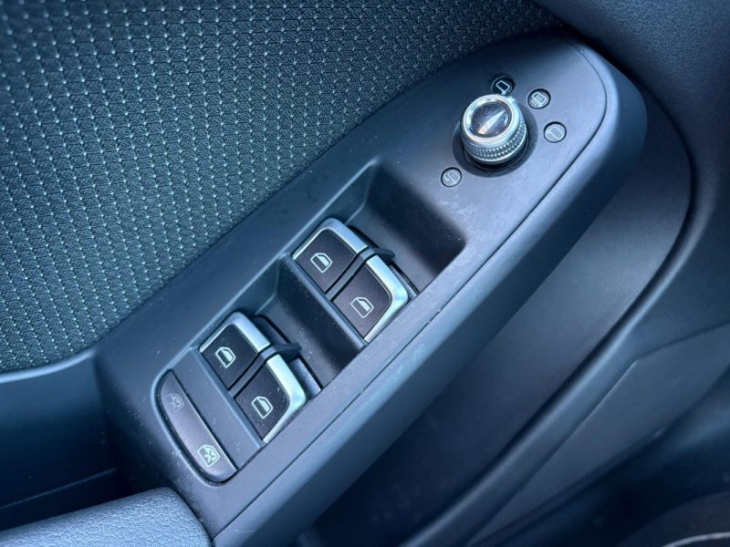 AUDI A4 2.0 TDI S LINE SPORTPAKET PLUS BREAK 177 CV GARANTIE 12 MOIS