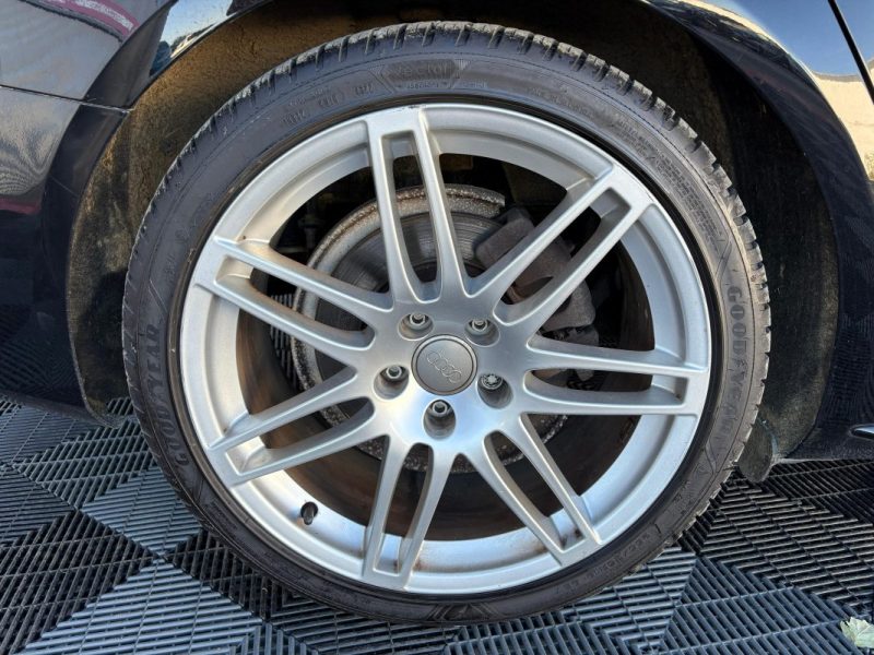 AUDI A4 2.0 TDI S LINE SPORTPAKET PLUS BREAK 177 CV GARANTIE 12 MOIS