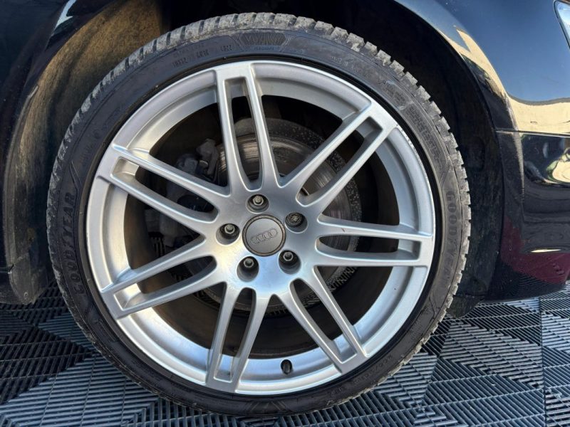 AUDI A4 2.0 TDI S LINE SPORTPAKET PLUS BREAK 177 CV GARANTIE 12 MOIS